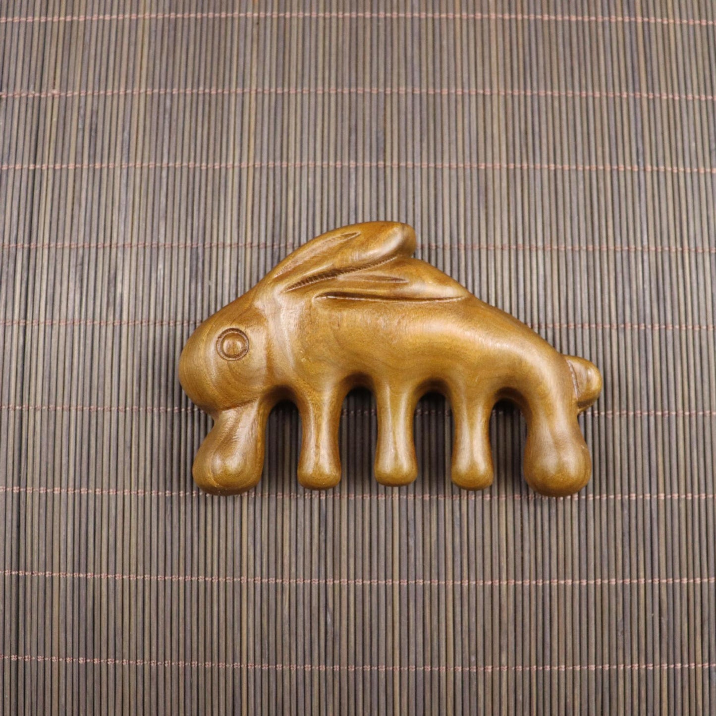 Golden Sandalwood Scalp Massager with Five Teeth