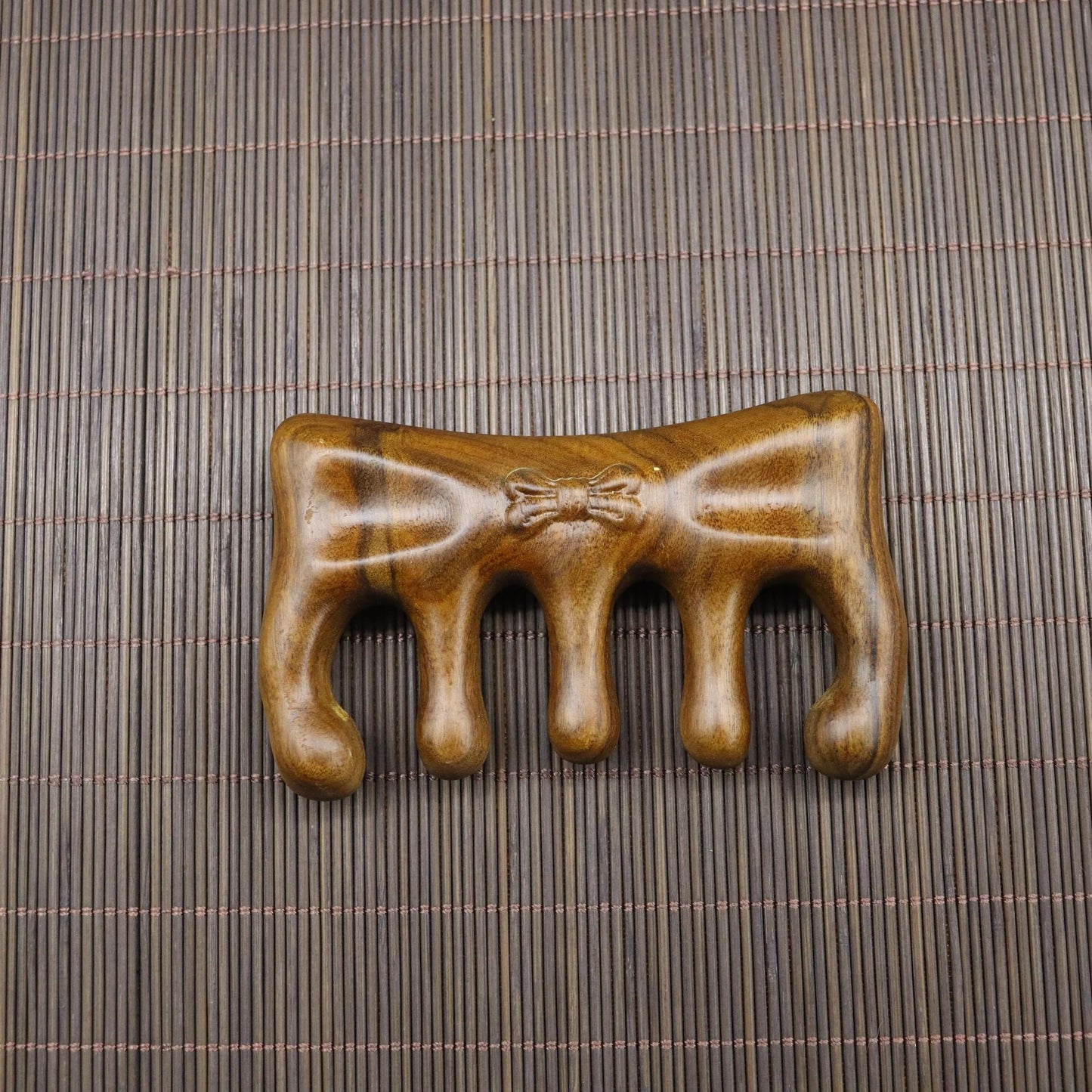 Golden Sandalwood Scalp Massager with Five Teeth